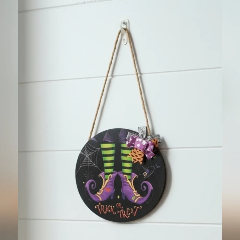 Halloween Witch Door Sign Trick or Treat Door Hanger Halloween Wooden Sign